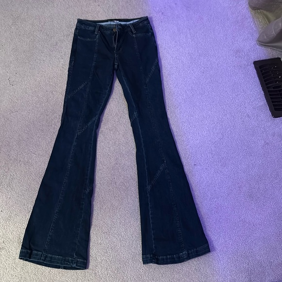 Fashion nova Jeans - Picture 3 of 6